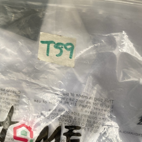 NWT Fabletics The Training Day Tee Classic White S - Picture 5 of 5